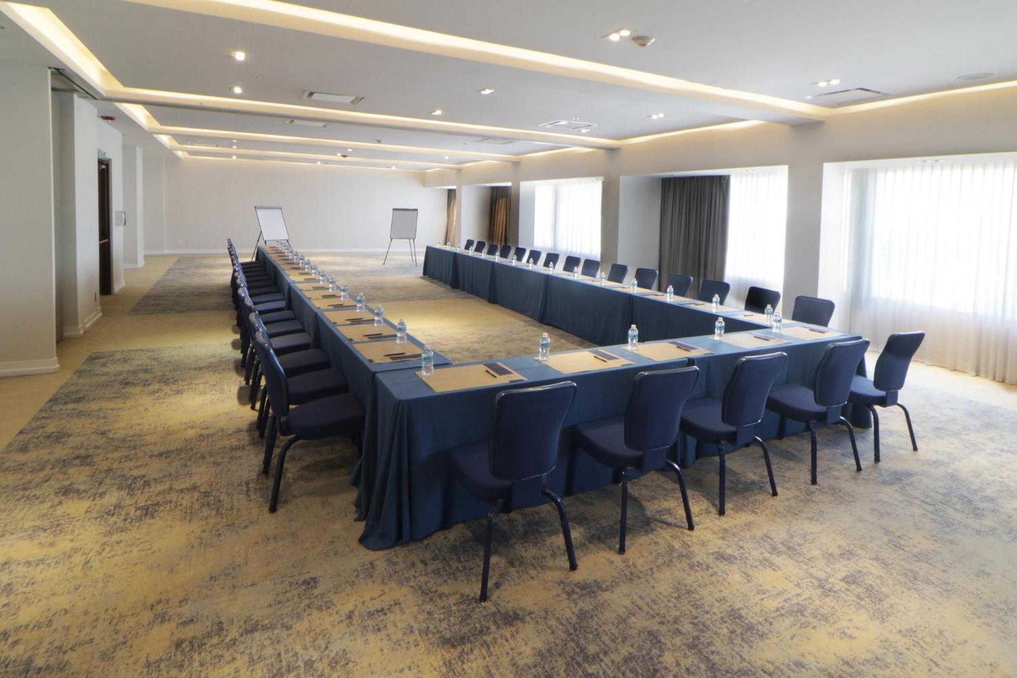 Hotel Indigo Guadalajara Expo By Ihg Exteriör bild